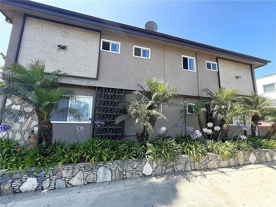 4750 W Broadway #B