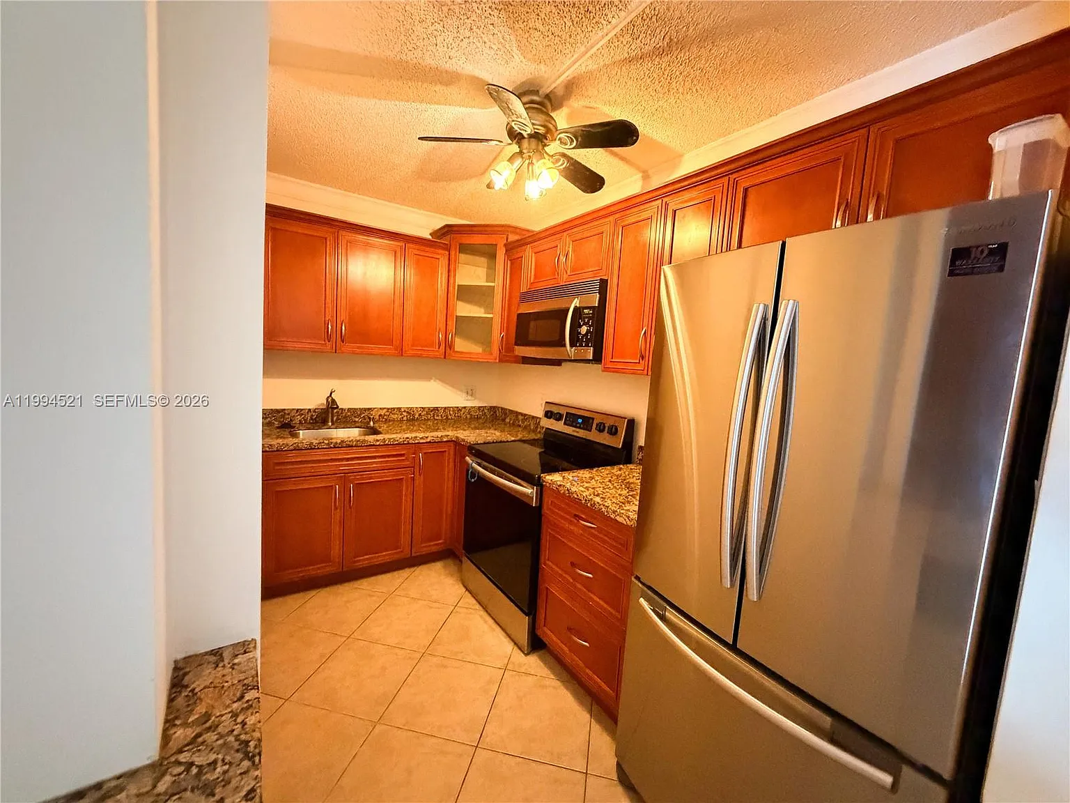 Leisure Beach Condo — Photo 4