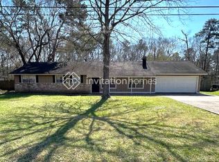 325 Maple Ln, Conroe, TX 77304