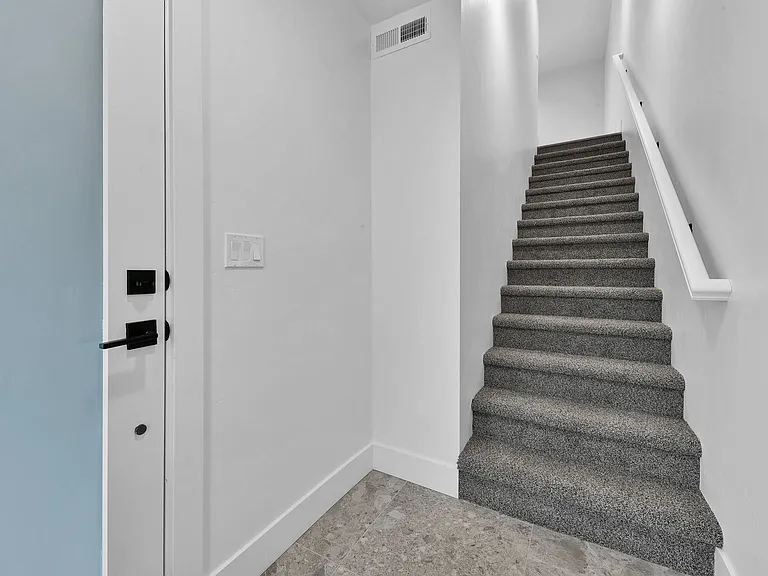 Carlsbad Crossing Townhomes - Attached Garage! — Photo 26
