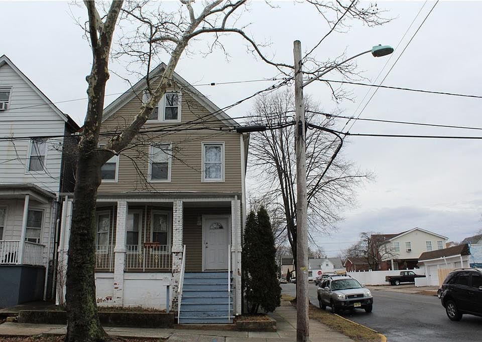 2nd image of 537 W Side Ave