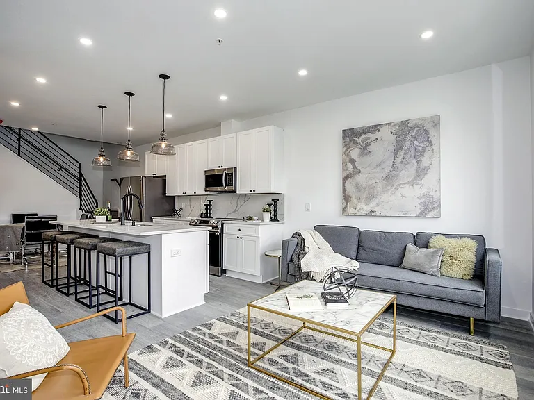 1730 Montello Ave NE — Photo 13