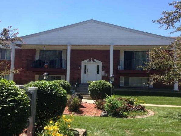 2749 W 61st Pl APT 3A