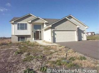 5209 Kalenda Ct NE, Albertville, MN 55301