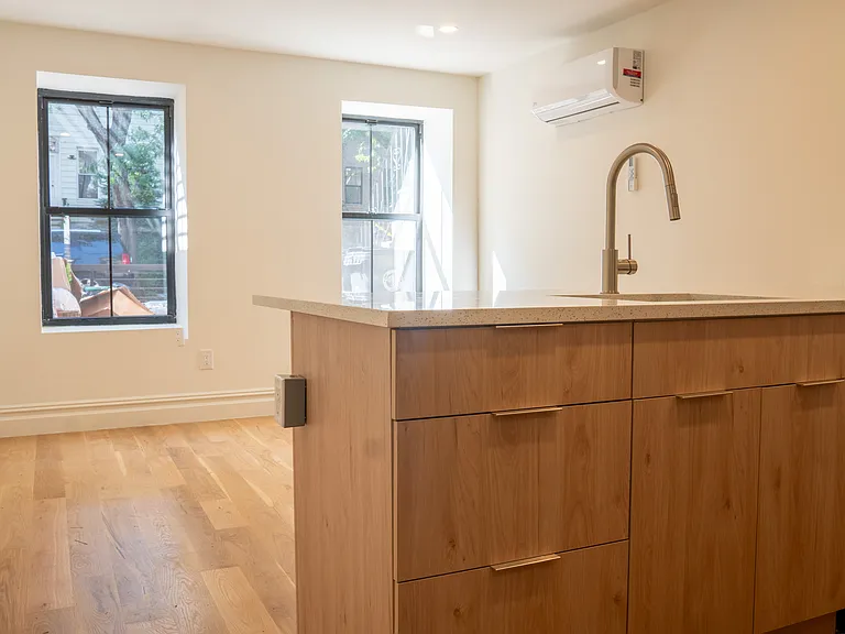 608 Van Buren St #1 — Photo 3