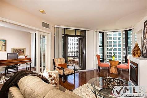 1st image of 500 W Harbor Dr Unit 915