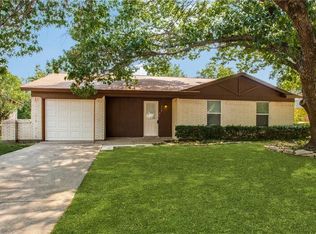 715 N Lisa Ln, Cedar Hill, TX 75104