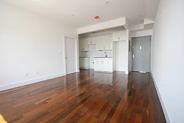 Rented by Makover Group Inc