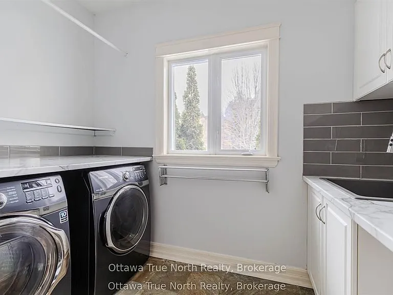 1530 Lords Manor Ln — Photo 21