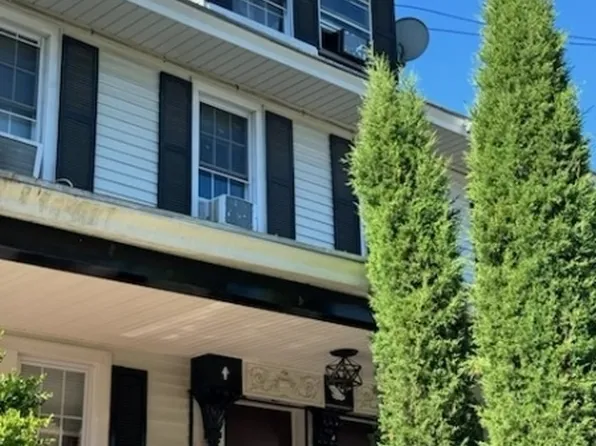 82 Myrtle Ave, Dover Town, NJ 07801