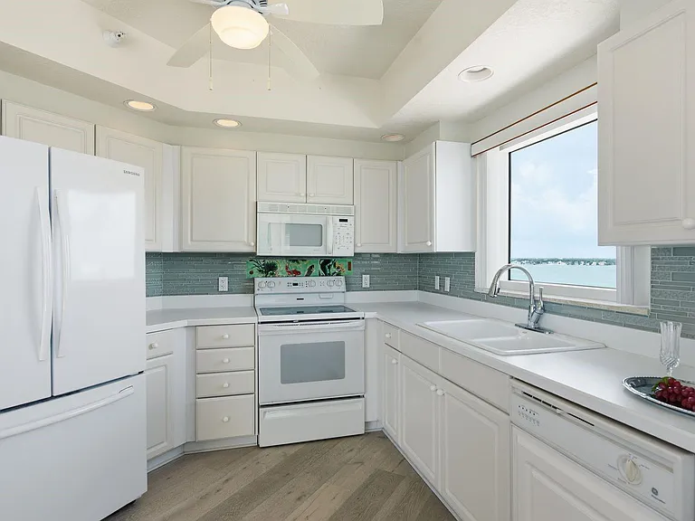 1170 Gulf Blvd #1105 — Photo 22