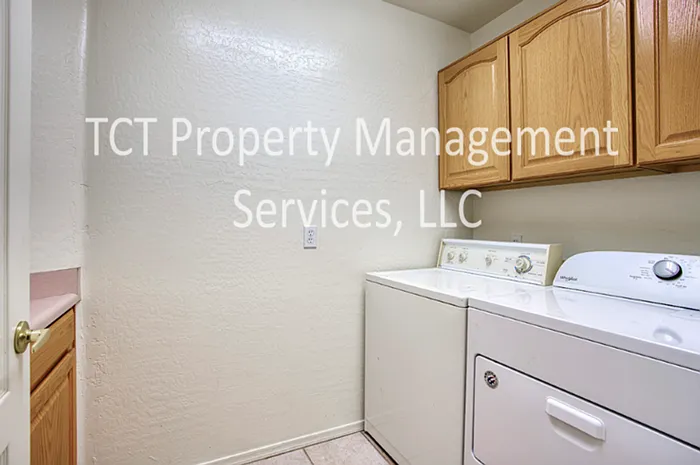 9729 E Celtic Dr — Photo 13