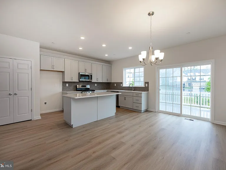 412 Ridgewood Dr — Photo 11