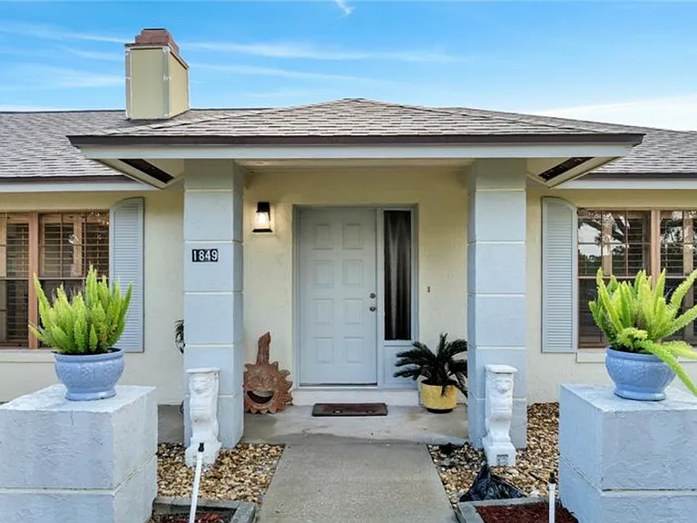 1849 E Crowley Cir — Photo 8