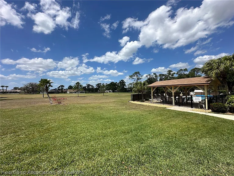 3847 Edgewater Dr — Photo 24