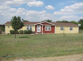 8595 Rodeo Dr, Terrell, TX 75160