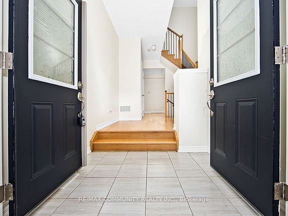 3rd image of 1119 Cameo St