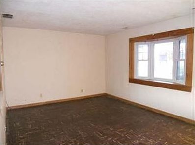 3rd image of 2203 Sanford St