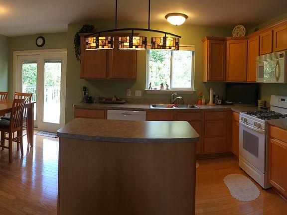 4th image of 336 Natanna Dr