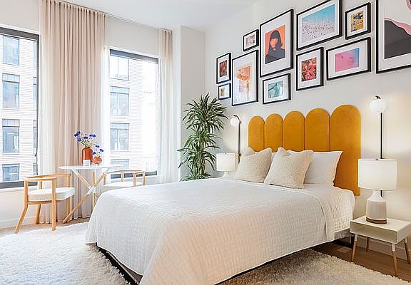 3rd image of 243 W 28th St #2L