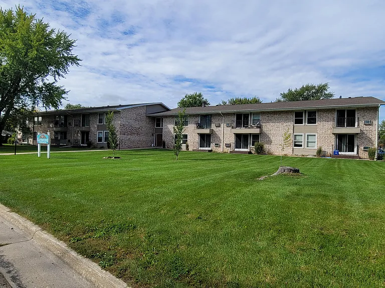 313 Higgins Dr — Photo 10