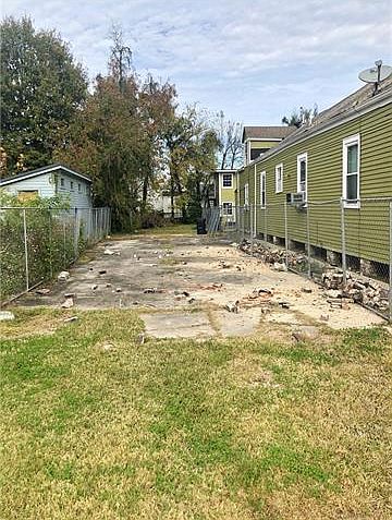 1st image of 4521 Loyola Ave