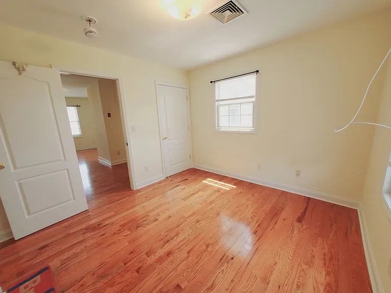 35 Woodrow St #2 — Photo 4
