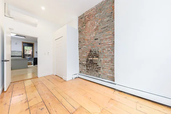 Rented by Keyo  | media 6