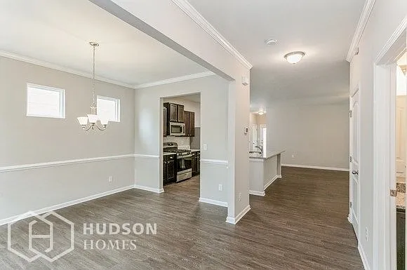 Building Photo - 611 Sunflower Dr