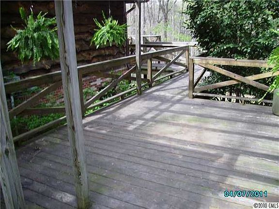3rd image of 173 Glenwood Valley Dr