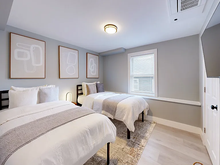44 Hall St #0 — Photo 12
