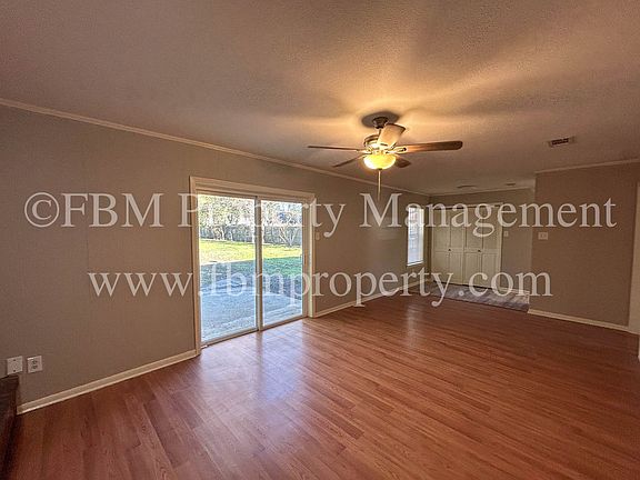 4th image of 348 Wesley Dr