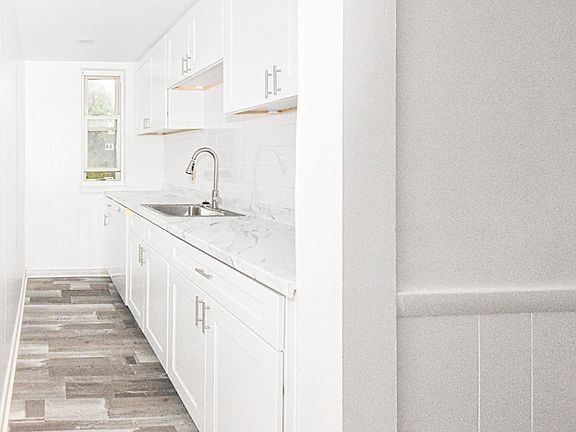 5th image of 20 N Manchester St #2