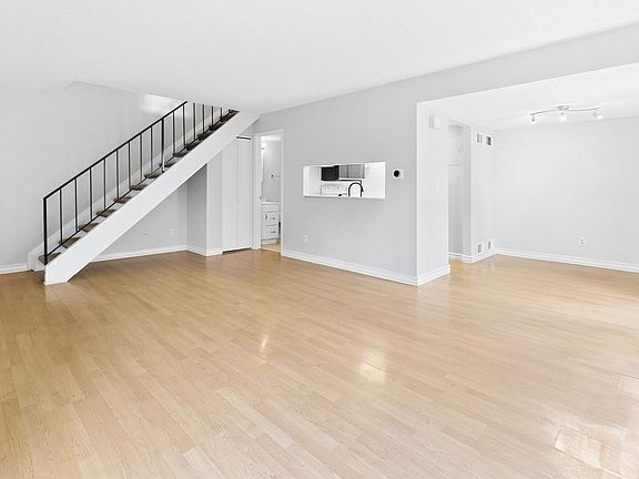 5th image of 9901 E Evans Avenue Bldg 9 #9C