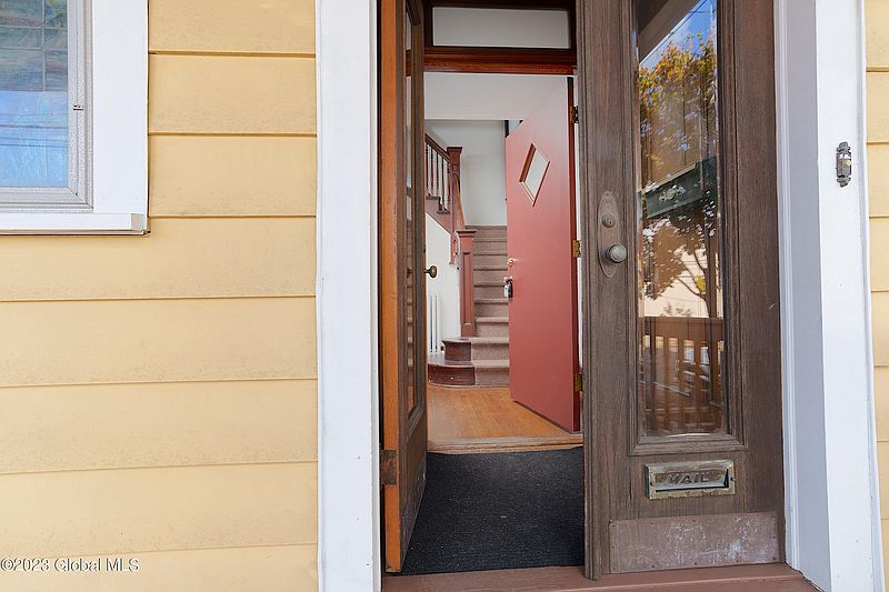 4th image of 384 Delaware Avenue