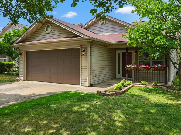 625 Hugging Bear Dr, Lexington, KY 40509
