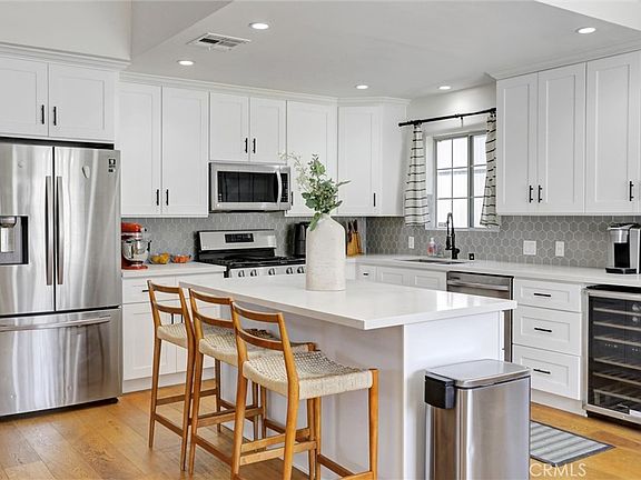 5th image of 4265 Yosemite Way