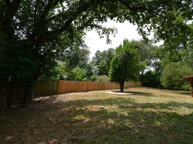 3202 Autumn Leaves Dr — Photo 30