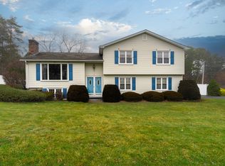 6 Sesame Dr, Chicopee, MA 01020