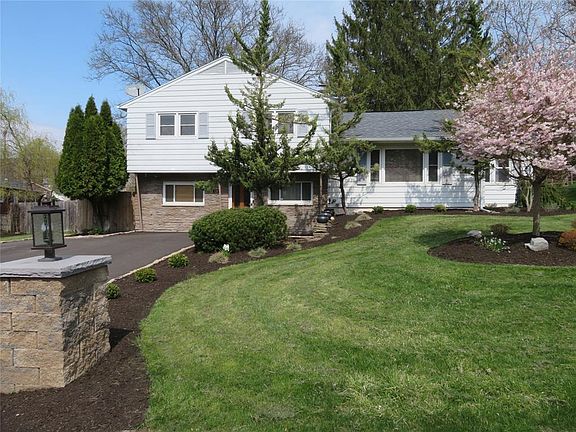 3rd image of 128 Carol Ave