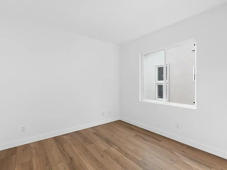 2738 Carriagedale Row — Photo 17