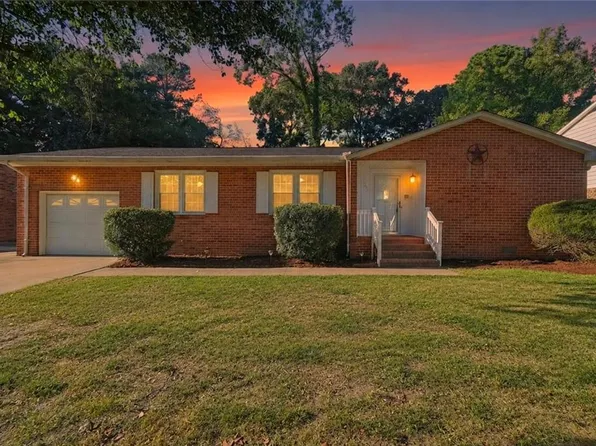1057 Clipper Dr, Hampton, VA 23669