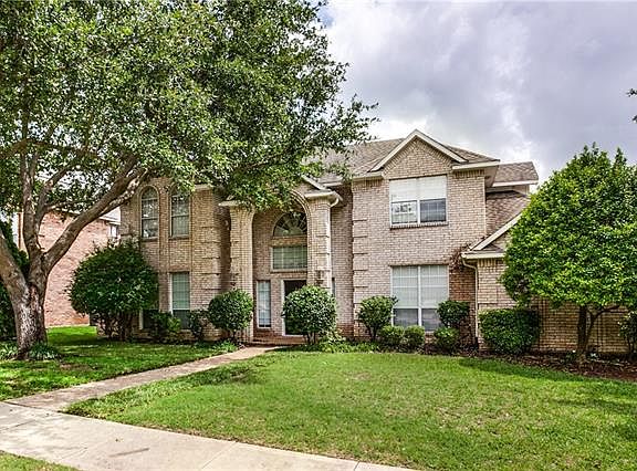 3rd image of 664 Oakdale Dr