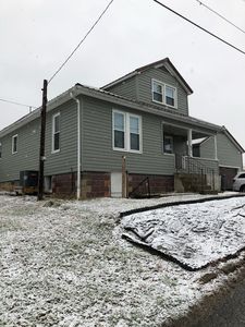 93 4th St, Shinnston, WV, 26431