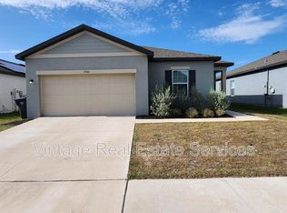 2340 Harris Hawk Ave, Ruskin, FL 33570