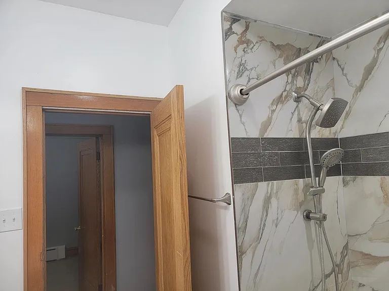 5246 W School St #1 — Photo 23