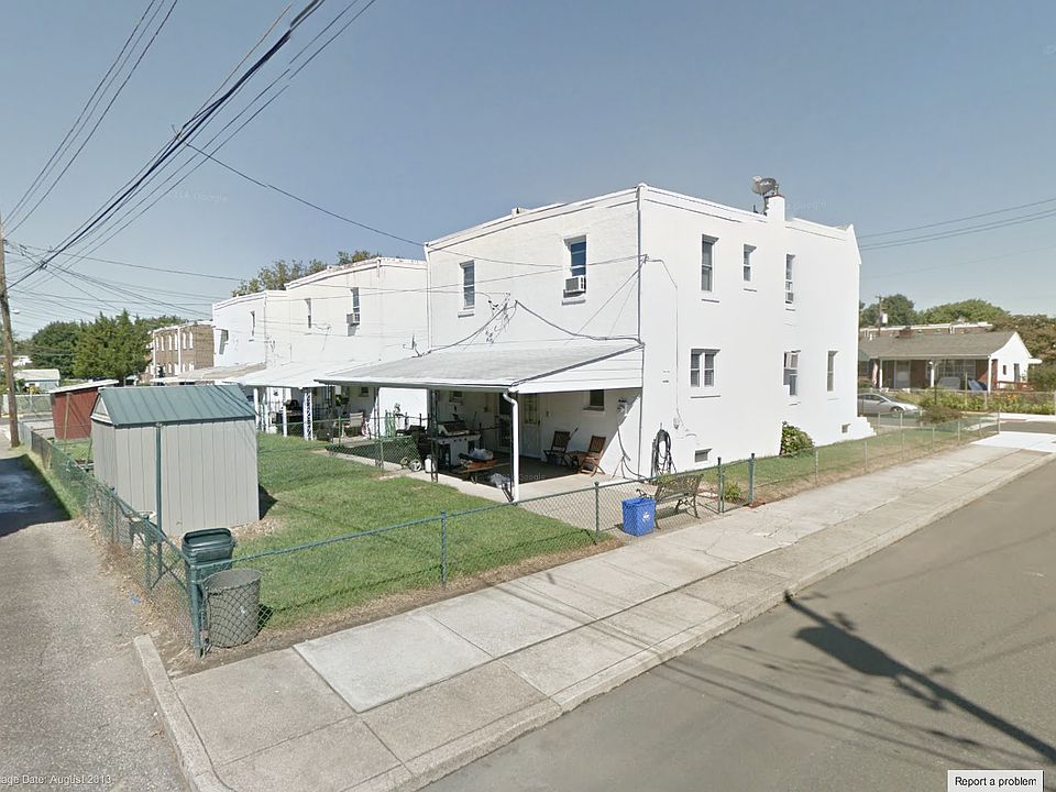 2nd image of 714 2nd Ave