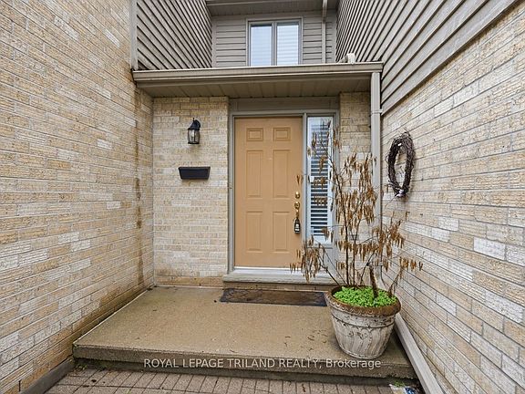 3rd image of 1500 Richmond St #16