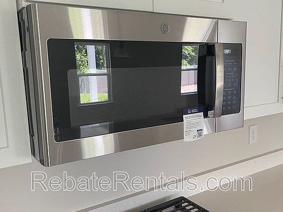 4th image of 155 Tower Ct