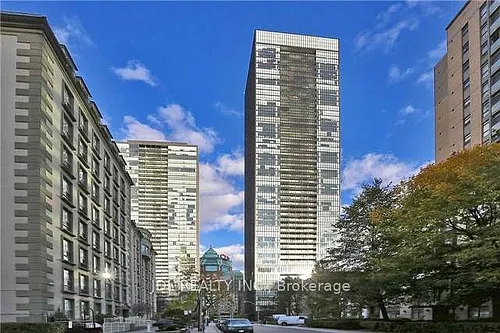 101 Charles St E #2810 Photo 1
